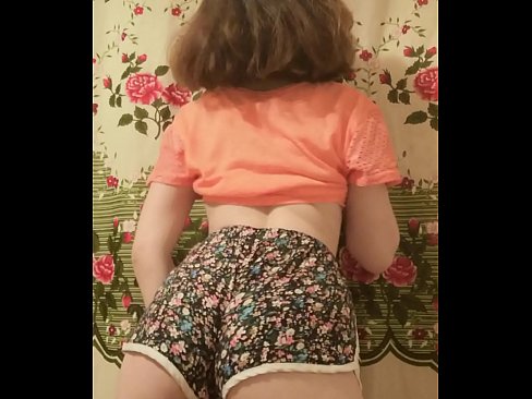 ❤️ Sexi mladá kočka si vyzlieka šortky pred kamerou ❤️ Anal porno na nás ️❤