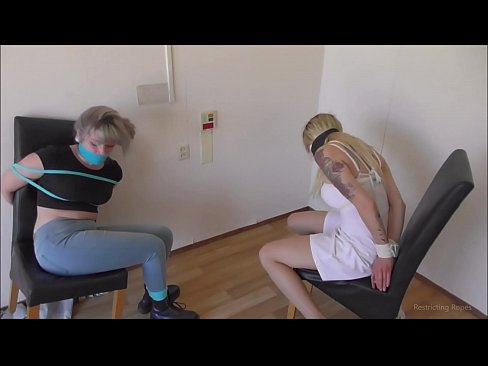 ❤️ Závislá / zviazaná a s roubíkom / dievča v núdzi ❤️ Anal porno na nás ️❤